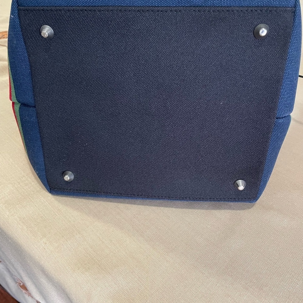 Kate Spade NY Vintage Caves tote bag multi color with leather tei closure. - Picture 7 of 7